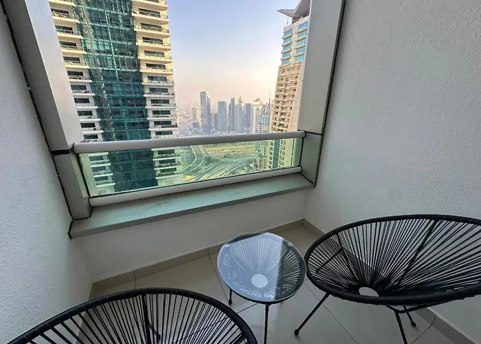 Marina Pinnacle Entire 1 Bed Room Apartment Top Floor View Dubai Marina