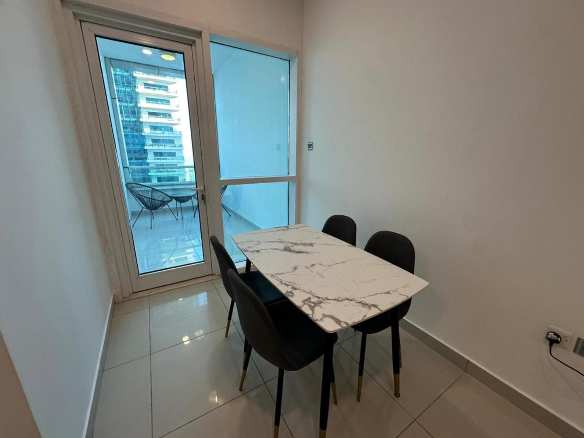 Marina Pinnacle Entire 1 Bed Floor View Marina *